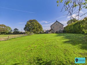 Gardens/Farmhouse- click for photo gallery